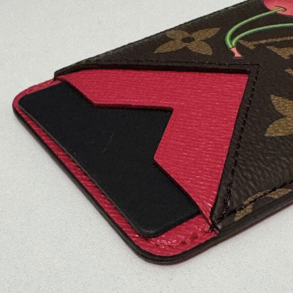 LOUIS VUITTON x Takashi Murakami 2025 Magnetic Card Holder M14562 NEW in Box - Picture 7 of 11